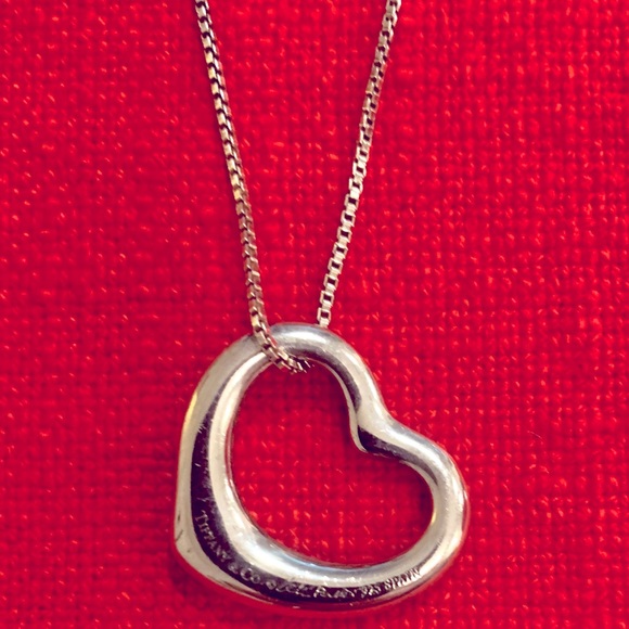 Tiffany & Co. Elsa Peretti Open Heart Pendant Necklace- Medium - Picture 4 of 9